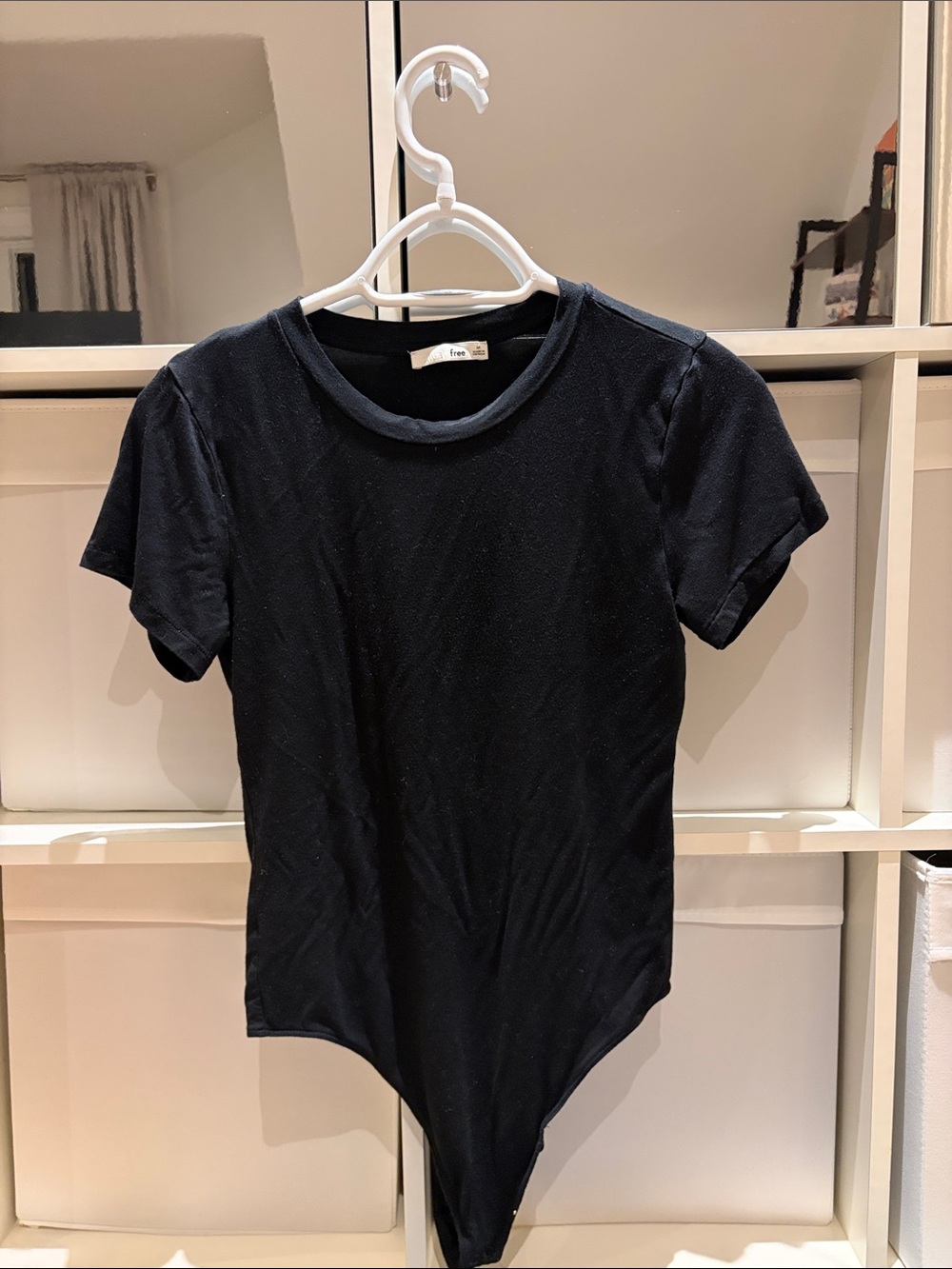Wilfred Black Short Sleeve Scoop Neck Bodysuit